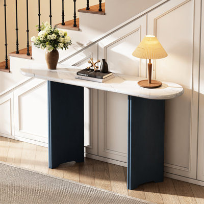 Console avec finition en faux marbre naturel et base en bois stable pour le vestibule
