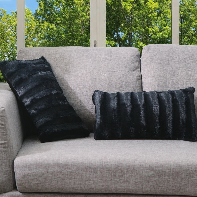 Housse et coussin rectangulaire imitation fourrure Swampscott, Noir