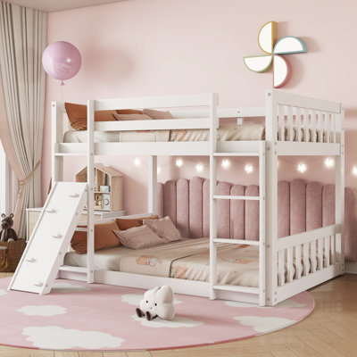 Lit superposé simple au-dessus de simple avec rampe d'escalade et garde-corps PlayNest