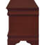 Commode brune chaleureuse au style classique, doublée pour garder les couvertures douces et sèches, idéale pour la chambre d'amis, avec une finition de 20 po x 47 po x 17 po, des éléments élégants au design simple, un rangement à souvenirs en lin