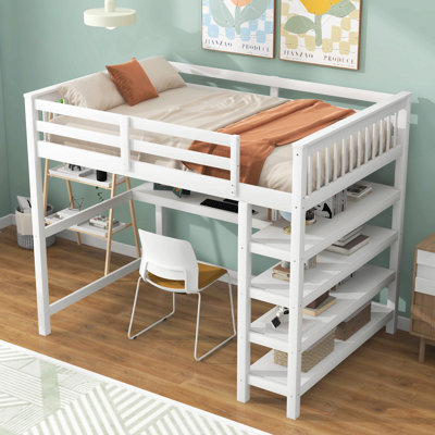 Lit mezzanine avec tablettes de rangement et bureau sous le lit