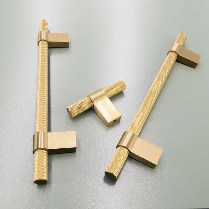 Bar / Handle Pull, 3 12/16"