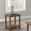 Table de bout en bois brun vieilli avec tablette Castleton