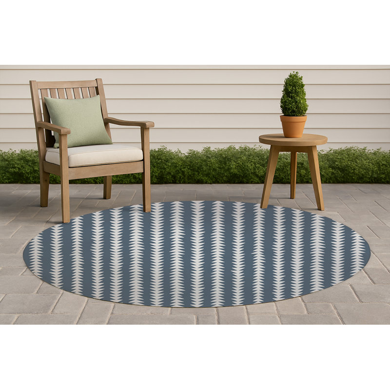 Tribal Arrows Non-Slip Outdoor Rug, Round 5'