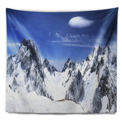 Tapisserie de montagne avec accessoires suspendus en polyester et accessoires de l’caucase
