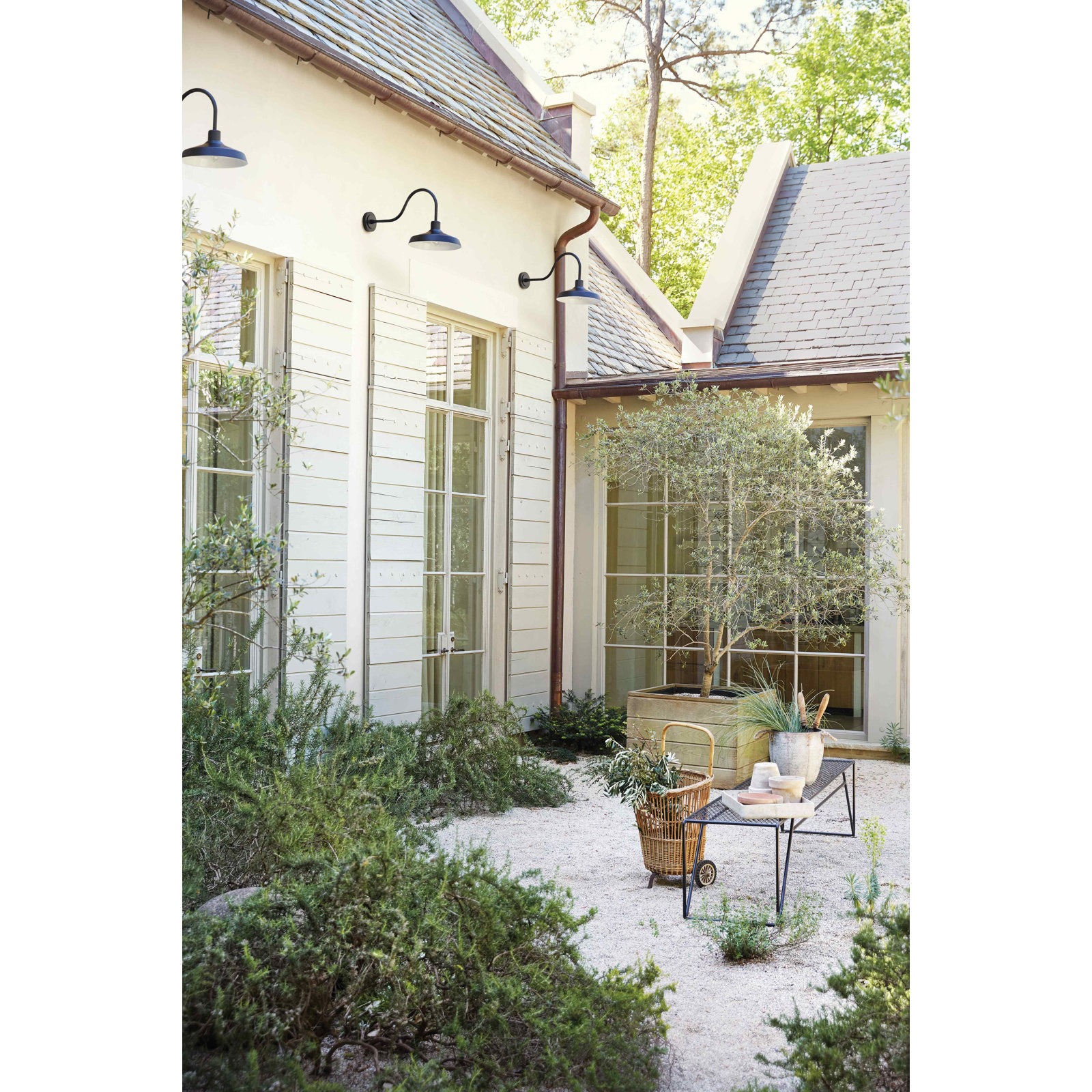 Vanielle 1-Light Outdoor Barn Light, Black, 17.5" H x 16" W x 32.5" D