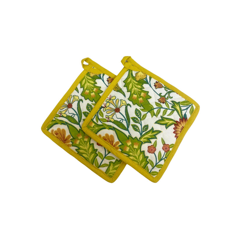 Marlow Home Co. Fairton Floral Cotton Potholder Set
