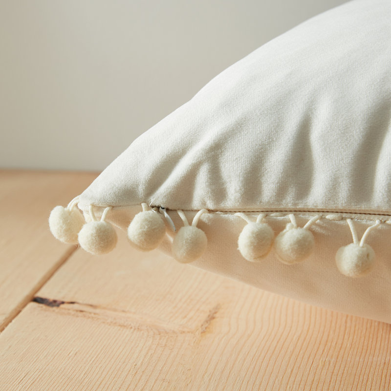 Housse de coussin Pom Pom, Crème, 20 po x 20 po