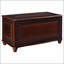 Commode de rangement en cèdre profond avec doublure aromatique, parfaite pour une décoration élégante et pratique