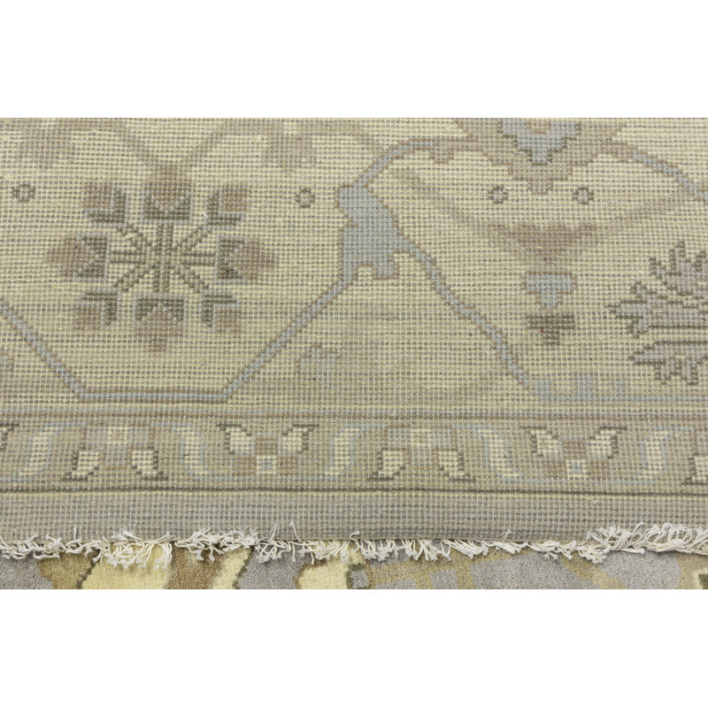 Tapis rectangulaire en laine 10 pi 2 po x 13 pi 8 po