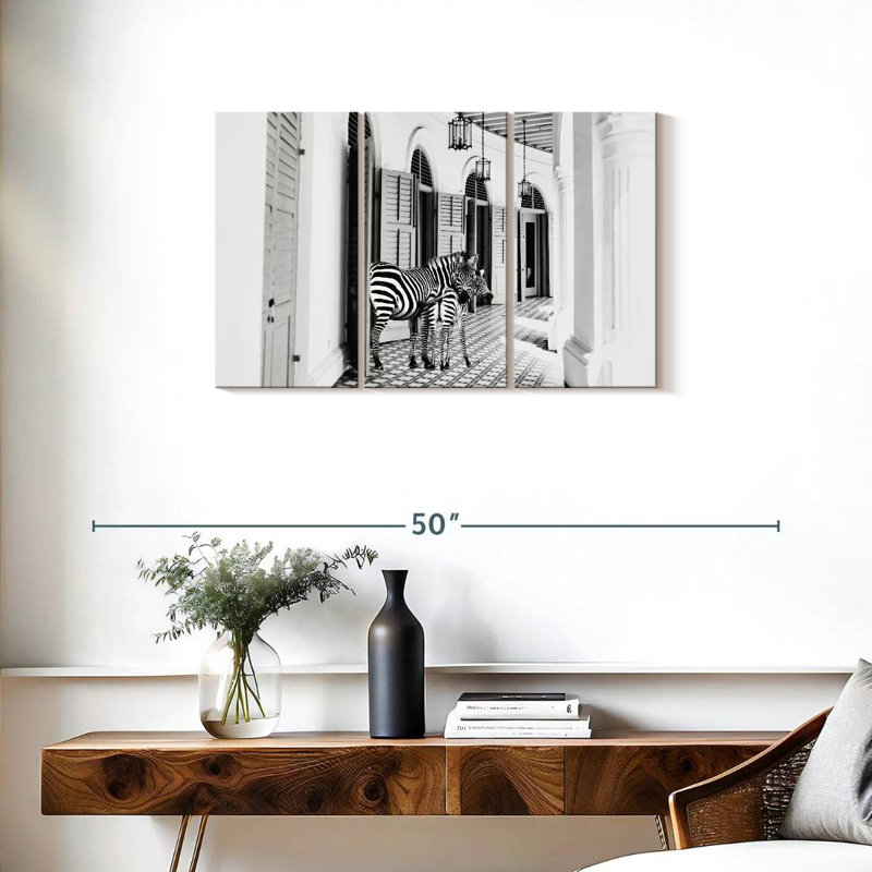 Brampt Zebra Hotel, 20" H x 33" W
