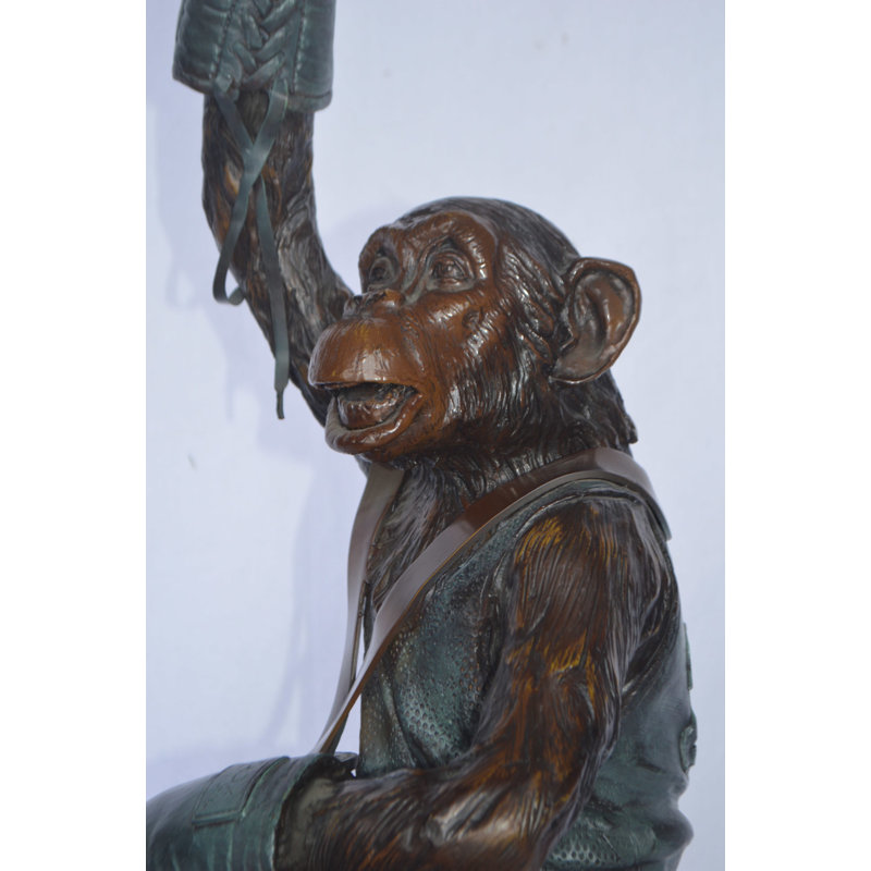 Statue de singe de boxe en bronze Nifao - Sculpture humoristique de singe en bronze - Taille: L 10 po x l 12 po x H 33 po.