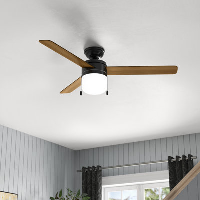 Ventilateur de plafond standard à 4 pales de 42 po à DEL avec chaîne de traction et ensemble d'éclairage inclus Acume