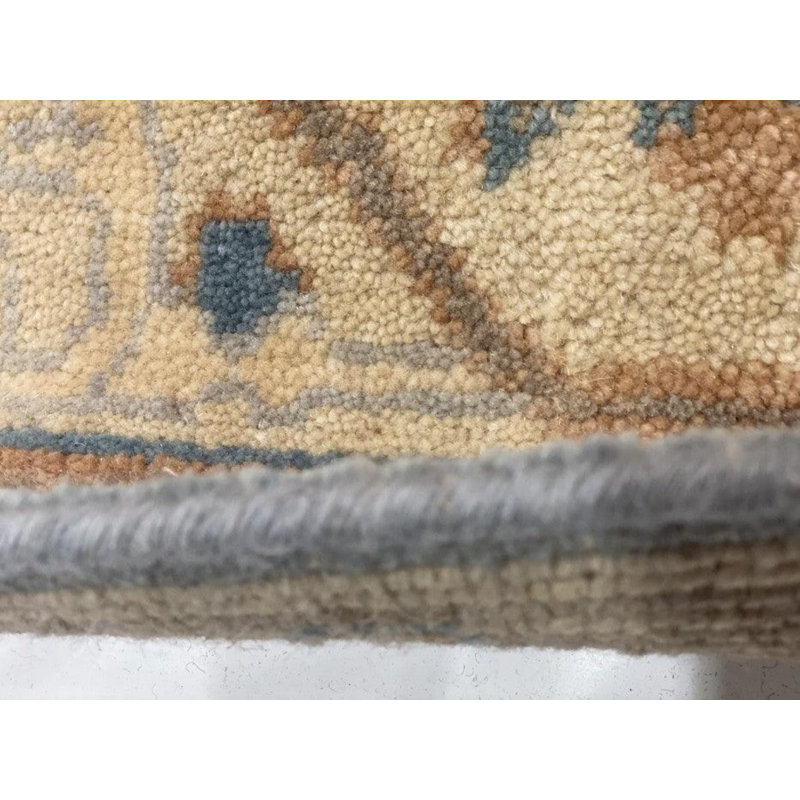 Saphyre Oriental Area Rug in Blue