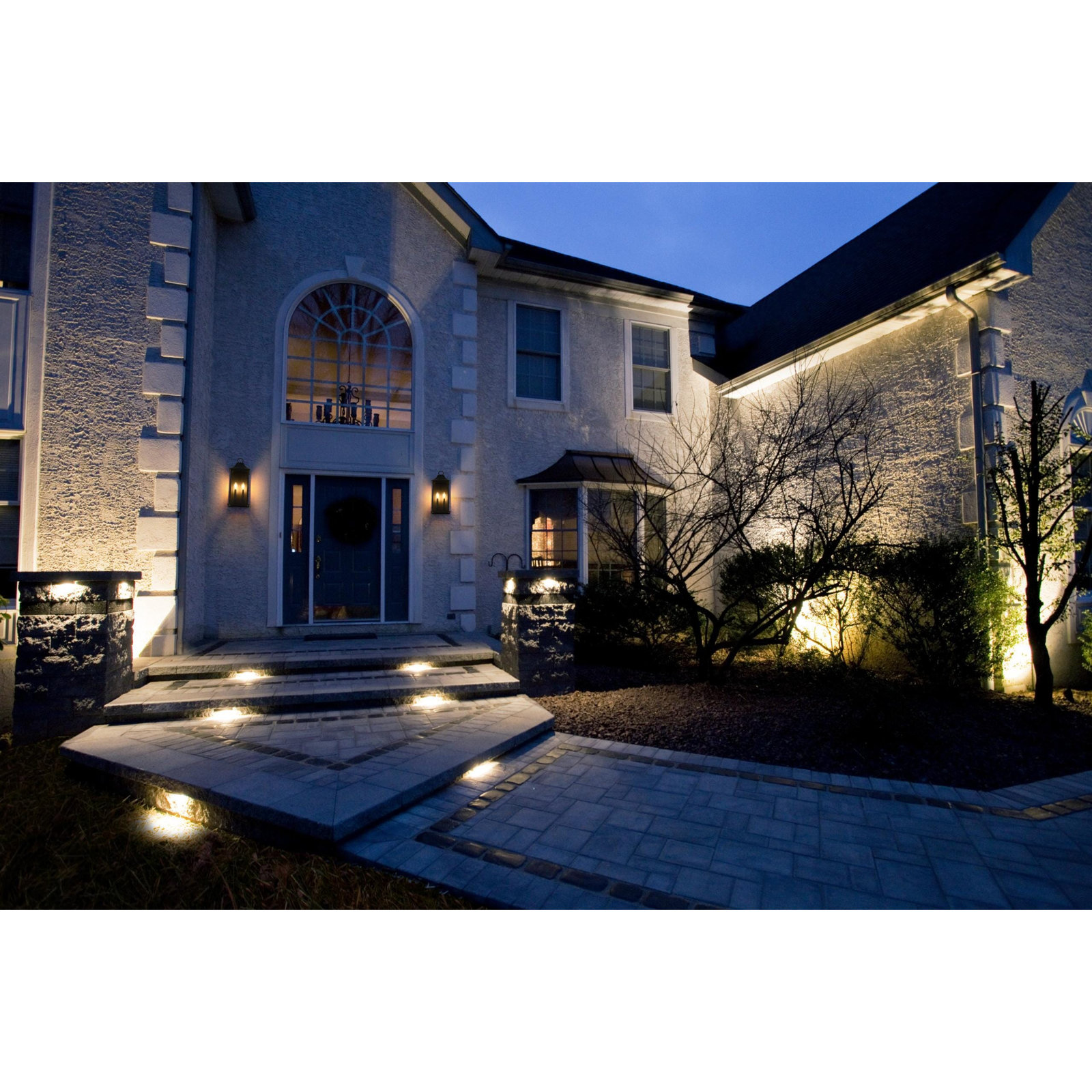Outdoor Sconce