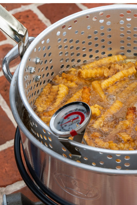 Skillets & Fry Pans