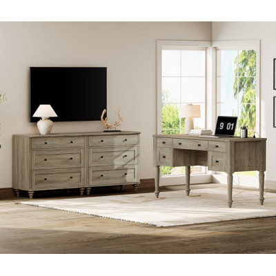 Cet ensemble de chambre à coucher 3 pièces comprend deux commodes à 3 tiroirs et un bureau d'écriture. L'ensemble offre un grand espace de rangement pour les livres et les accessoires. Il est conçu avec des lignes douces et épurées, ajoutant une touche d'élégance à toute chambre à coucher. Chaque tiroir avec glissières en métal