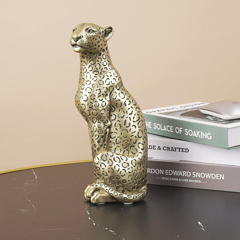Yeraldo Figurines & Sculptures