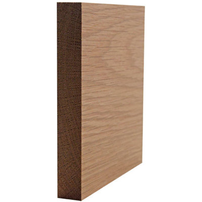 Plinthe EWBB53 à rebords carrés de 5 1/4 po x 3/4 po. Sans finition