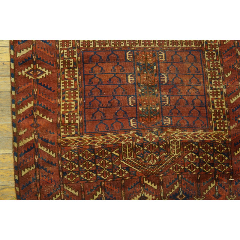 Tapis tribal rouge à motif géométrique Hatchli