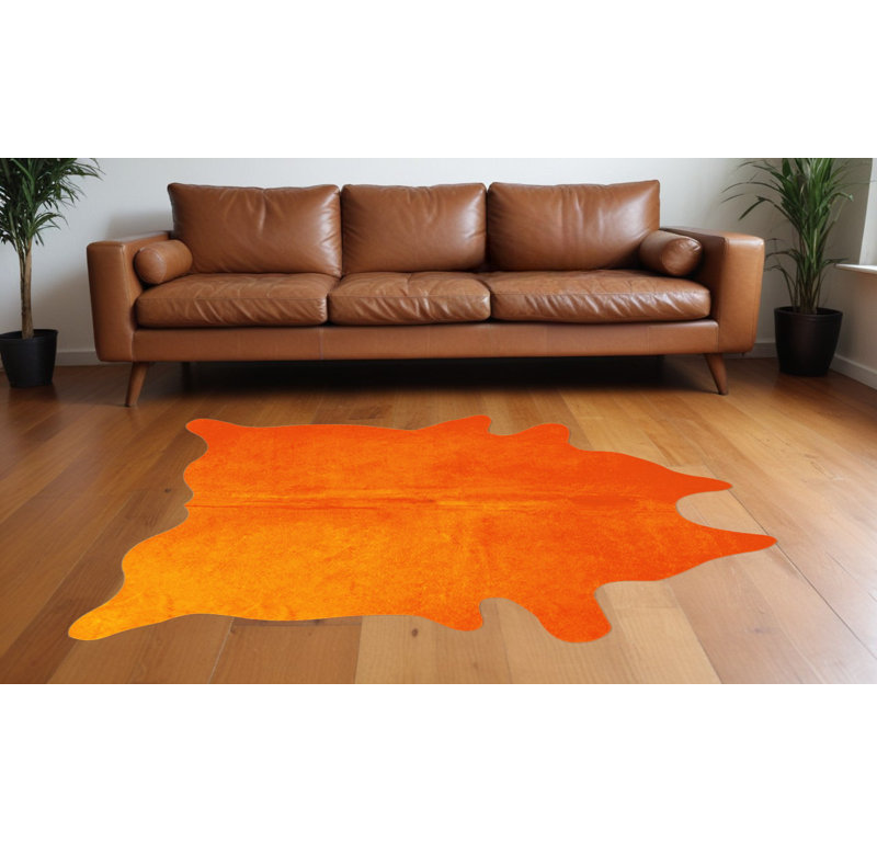 Tapis orange en cuir de vache 5 pi x 7 pi