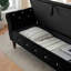 Le banc repose-pieds rectangulaire en velours de 63,38 po est doté de pieds en bois massif avec boucle en cristal et d'un coussin, noir