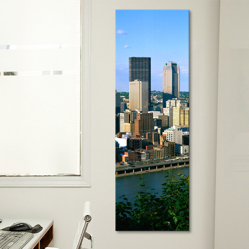 Bâtiments au bord de l'eau, rivière Monongahela, Pittsburgh, Pennsylvanie - impression sur toile tendue, Sans cadre