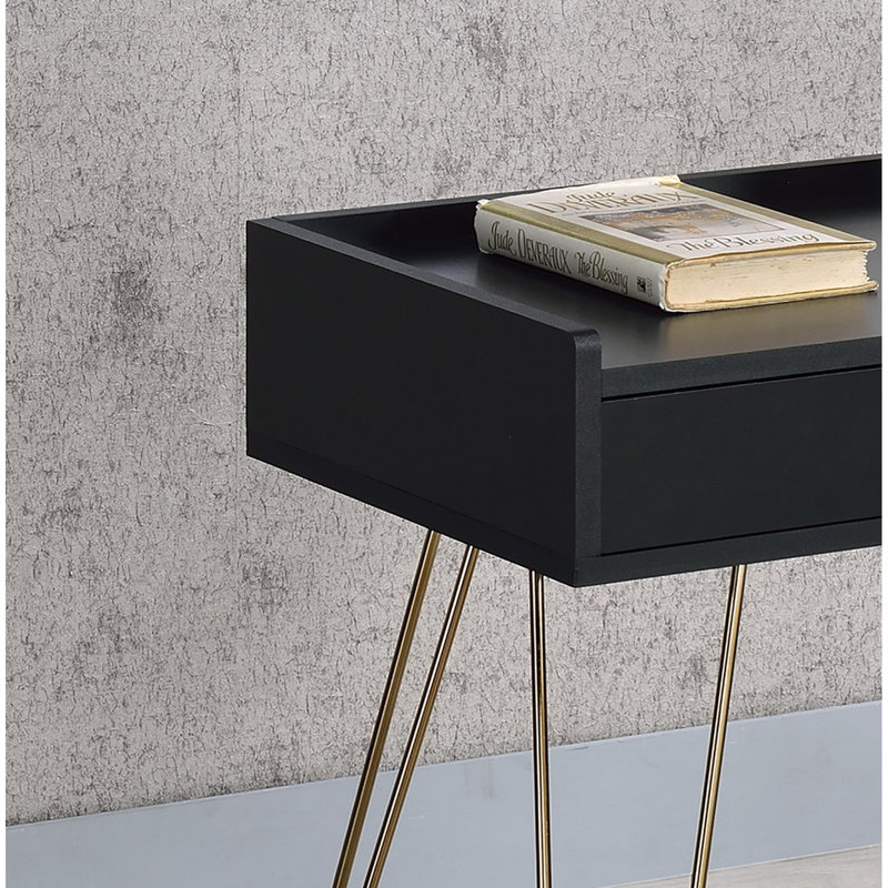 Table d'appoint noire 23,5 po avec pieds en épingle à cheveux en cuivre et finition mate, assemblage requis