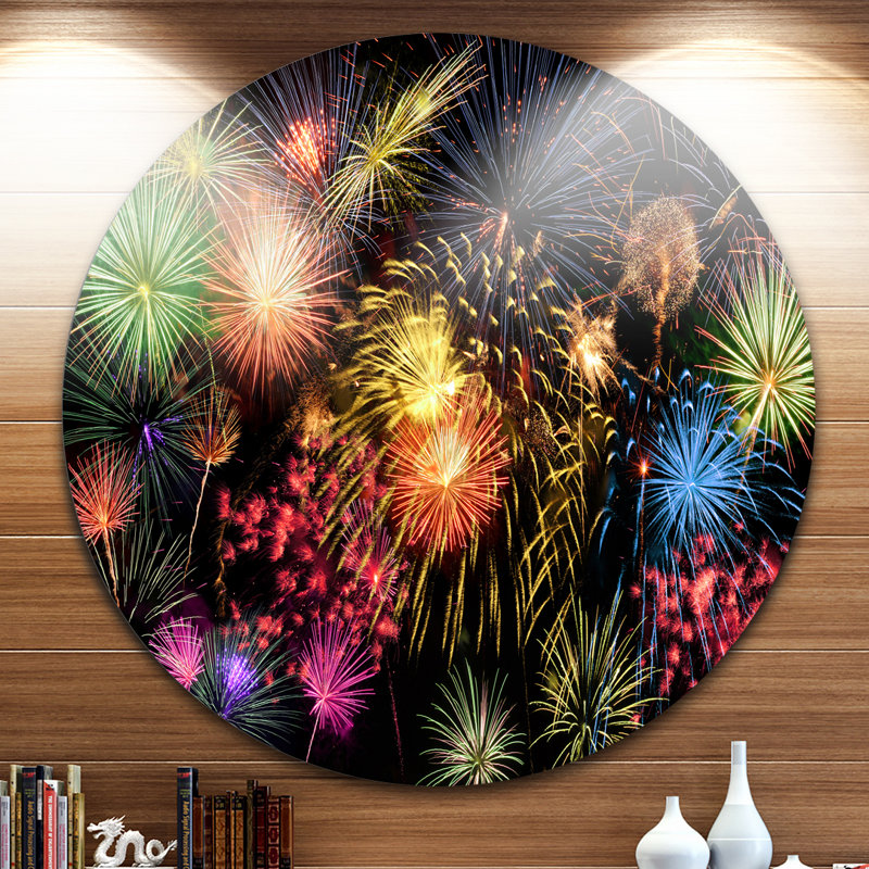 «Colorful Fireworks at Night Sky», reproduction de photo sur métal, H 23 po x l 23 po x P 1 po