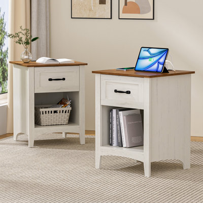 17.7'' W 1-Drawer Farmhouse Nightstand With Charging Station