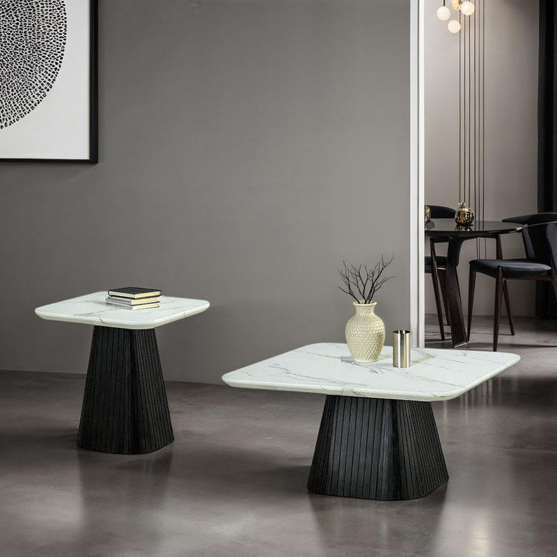 Table basse carrée de style contemporain
