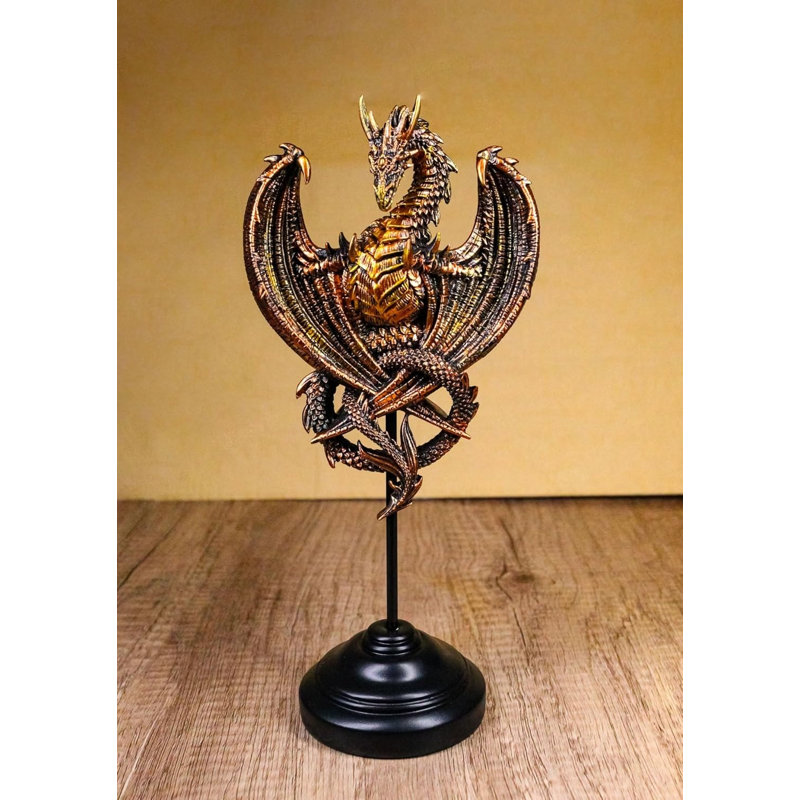 Ornement en forme de dragon fantaisie Auctor sur support de poteau ou sculpture murale