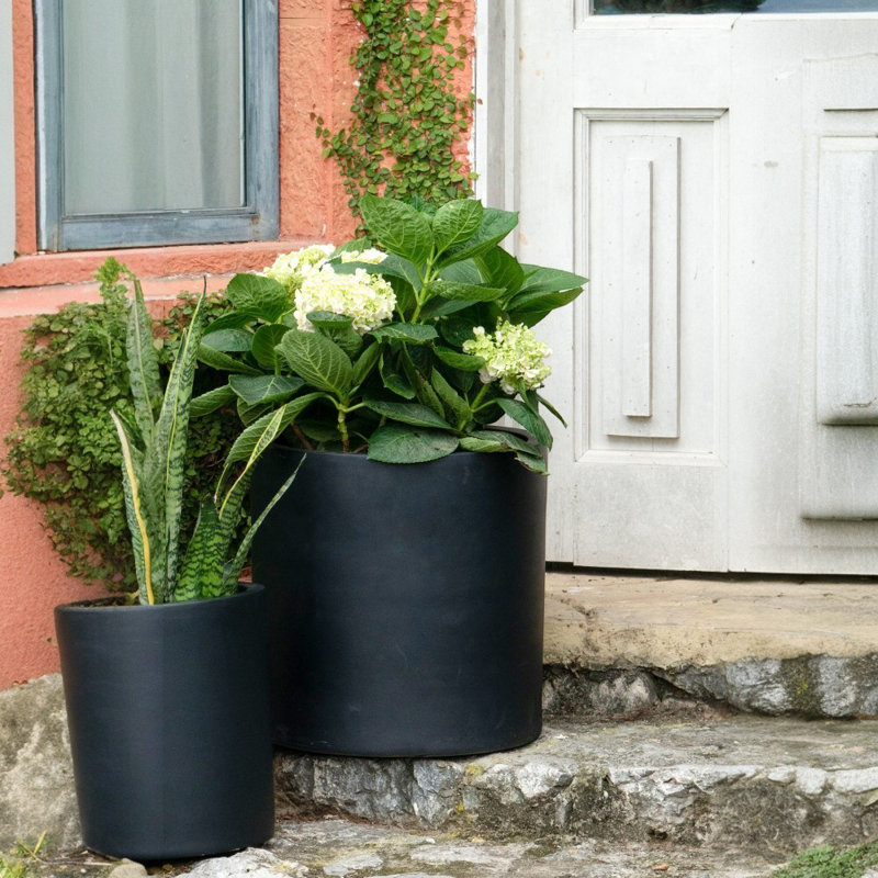 Pelley Handmade Pot Planter, 20.5" H x 20.5" W x 20.5" D, Black