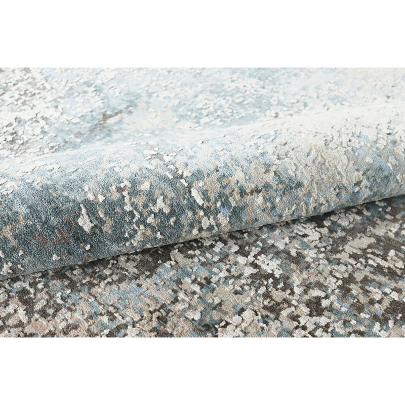 Area Rug in Gray/Charcoal, Rectangle 2' x 3'