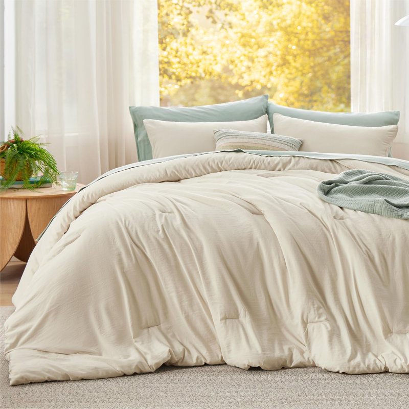 Bedsure Reversible Prewashed Comforter Set, Cal King Comforter + 2 King Pillowcases, Cream