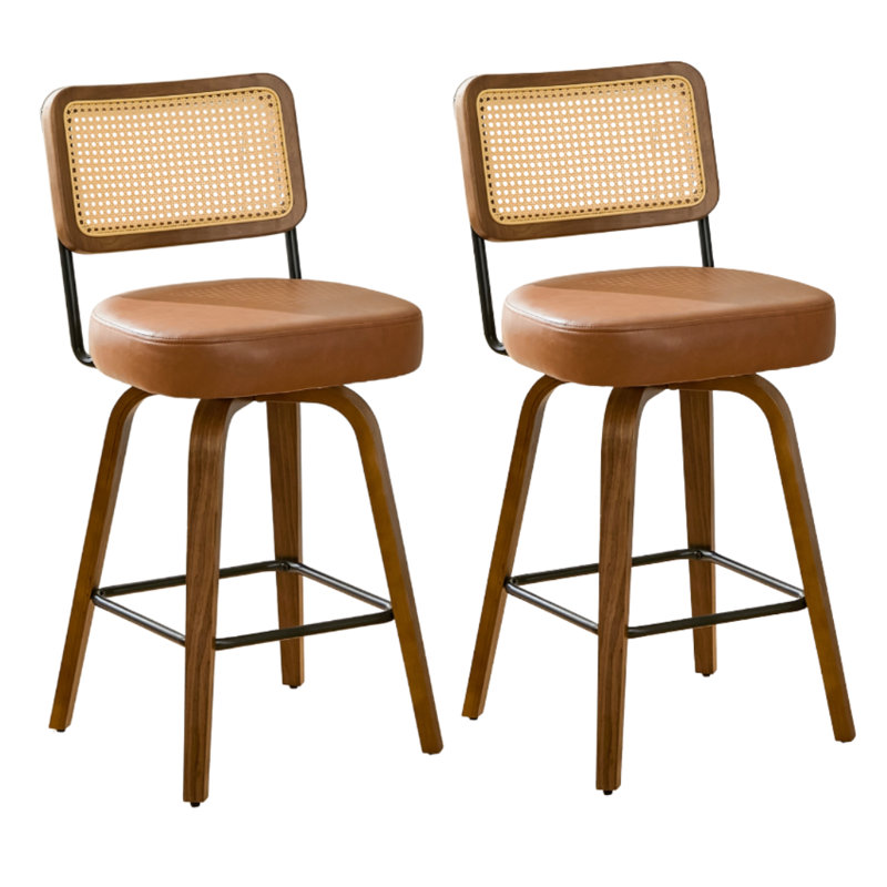 Tabouret de comptoir pivotant de 26 po avec dossier en rotin et pieds en bois courbé au fini noyer, Similicuir brun, 2