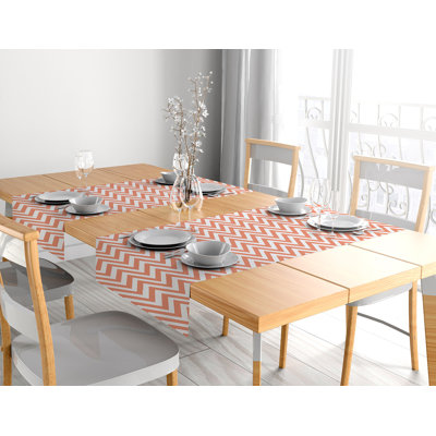 Chemin de table Howse