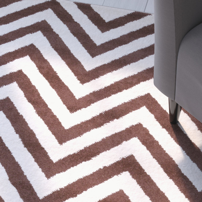 Tapis à chevrons chocolat Greer, Rectangle 9 pi 3 po x 12 pi 6 po
