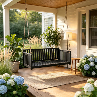 Balancelle de jardin Minimalist Topmax pour une personne, en bois d'acacia avec cordes de suspension, conception inclinée sécurisée pour jardin, noire.