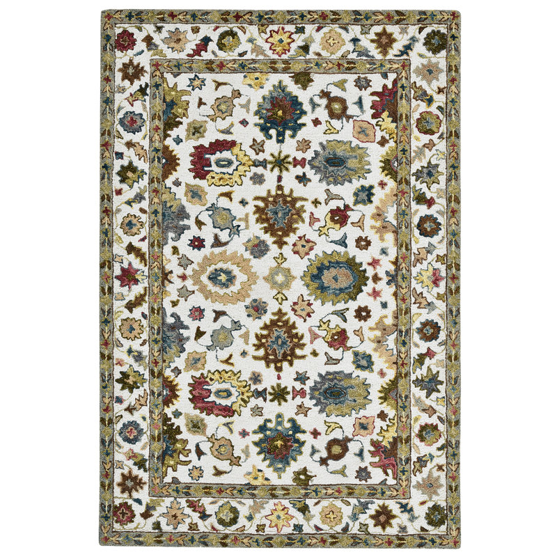 Tricity Traditional Ivory Hand-Hooked Area Rug, Rectangle 8' x 10'