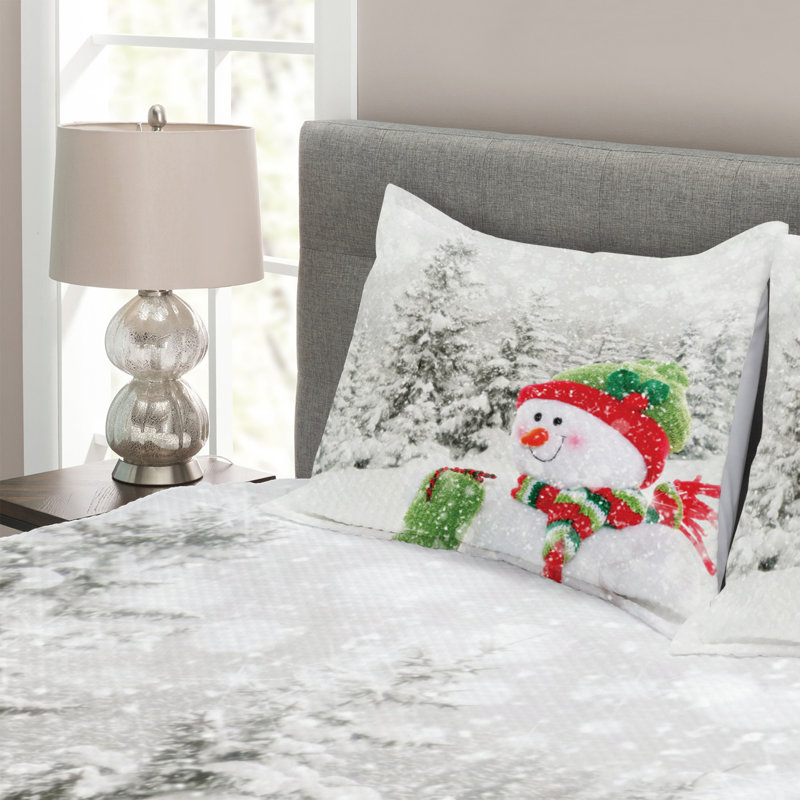 White/Grey/Red 100% Microfibre Bedspread, 220 x 264 cm