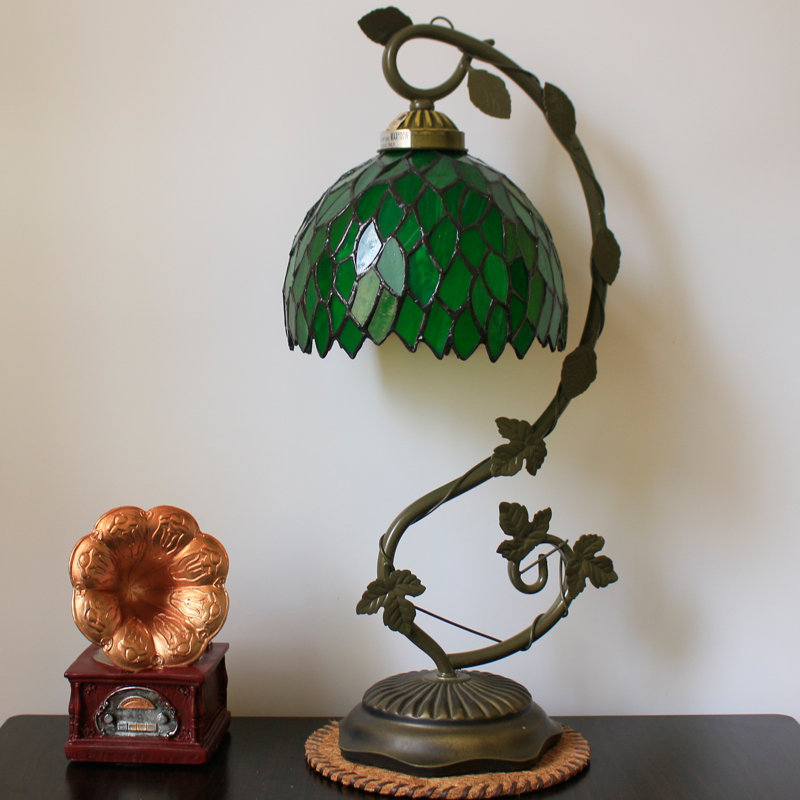 Biscoe Metal Lamp, Green