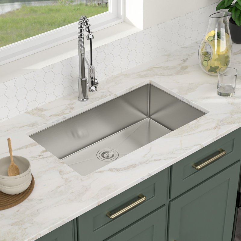 33" L x 19" W Undermount Kitchen Sink 16 Gauge Stainless Steel Kitchen Sink Single Bowl Kitchen Sink