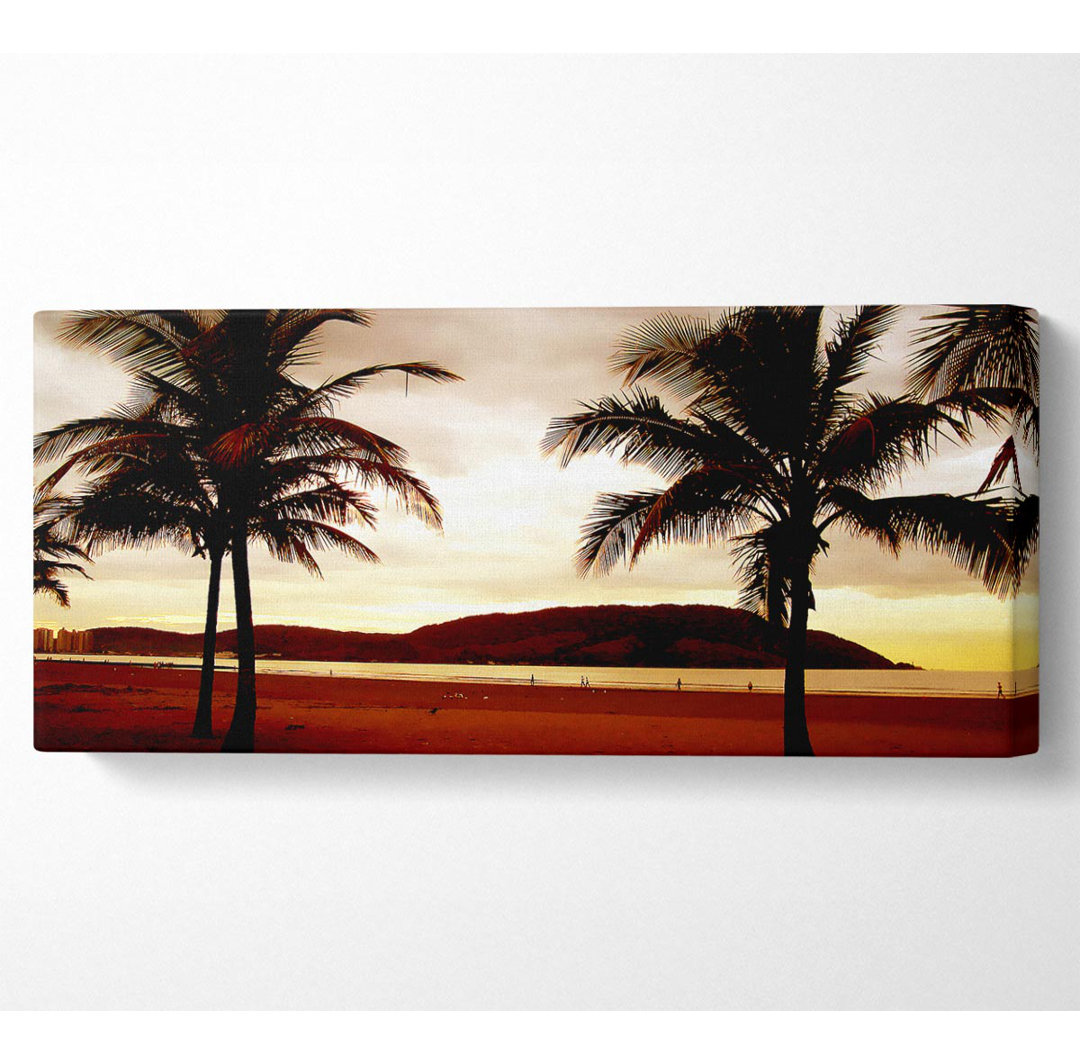 Beach Palmtree Mountain View - Kunstdrucke auf Leinwand