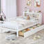 Lit simple blanc avec support de rangement pour tête de lit et garde-corps - Compartiments de construction durables-130080256