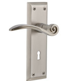 New York Plate Privacy (Bed & Bath) with Decorative Keyhole and Swan Lever