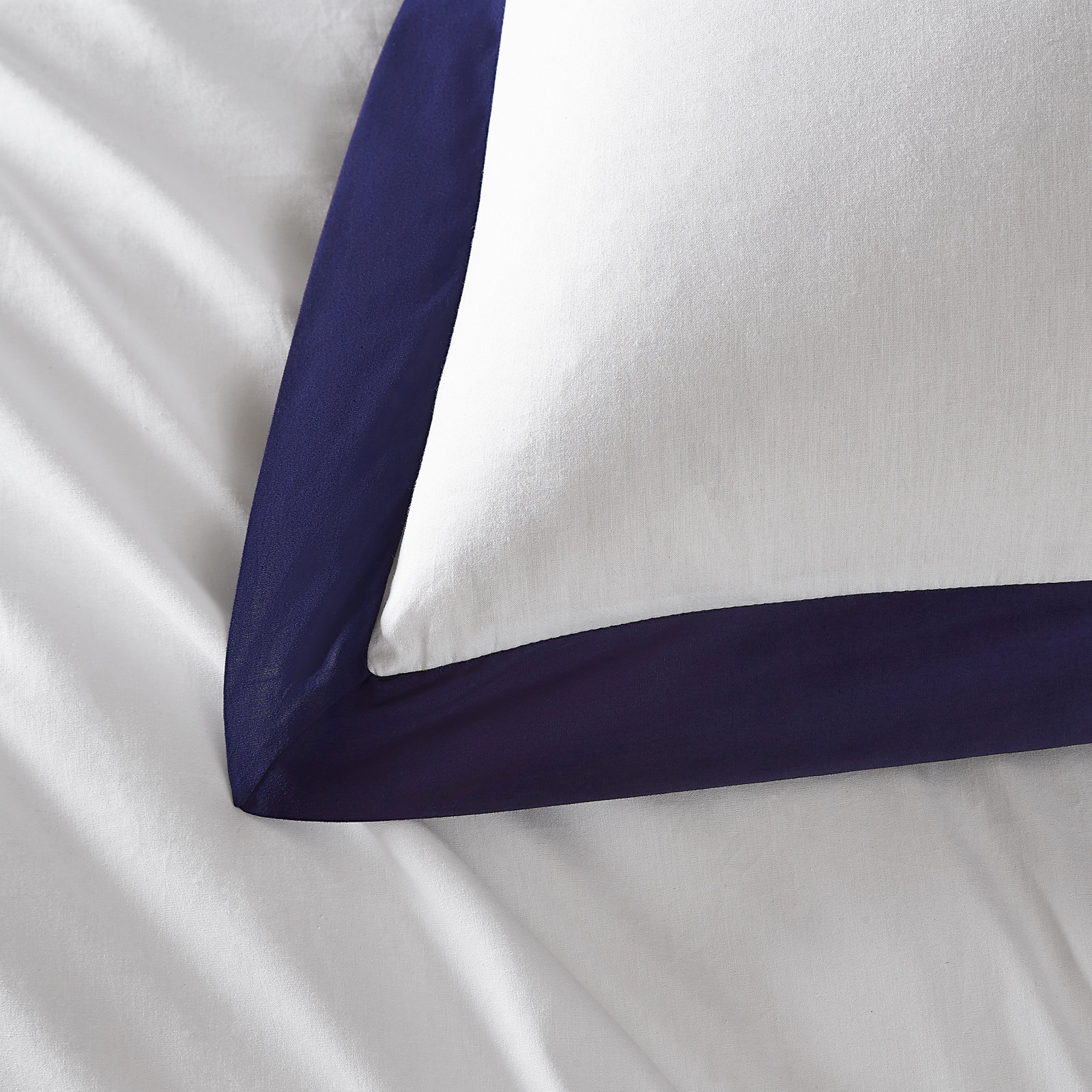 Cotton Duvet Cover Set, Queen, White/Navy