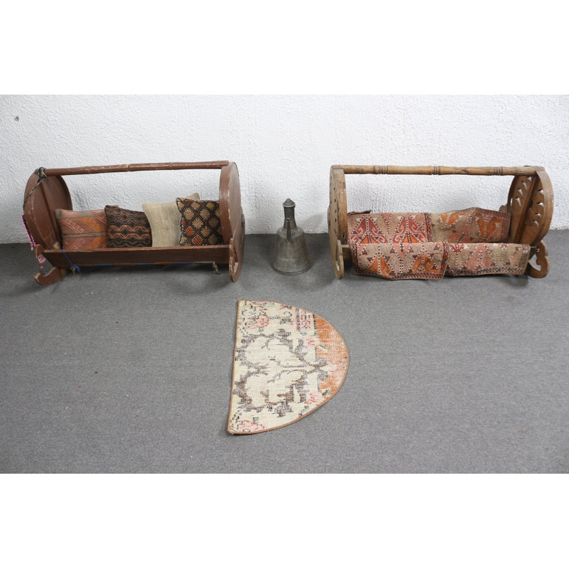 Vintage Turkish Round Rug For Gifts In Beige Oushak Small Rug Design With Cool Tone Patterns