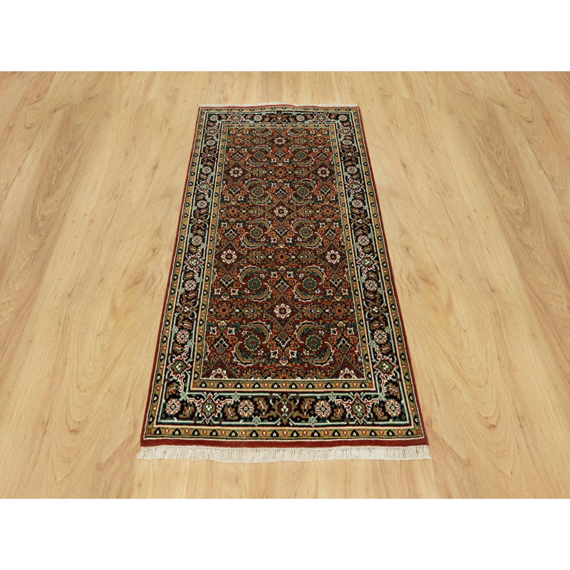 Tapis brun / rouge / vert Thoams One-of-a-Kind 3 pi 1 po x 5 pi 5 po