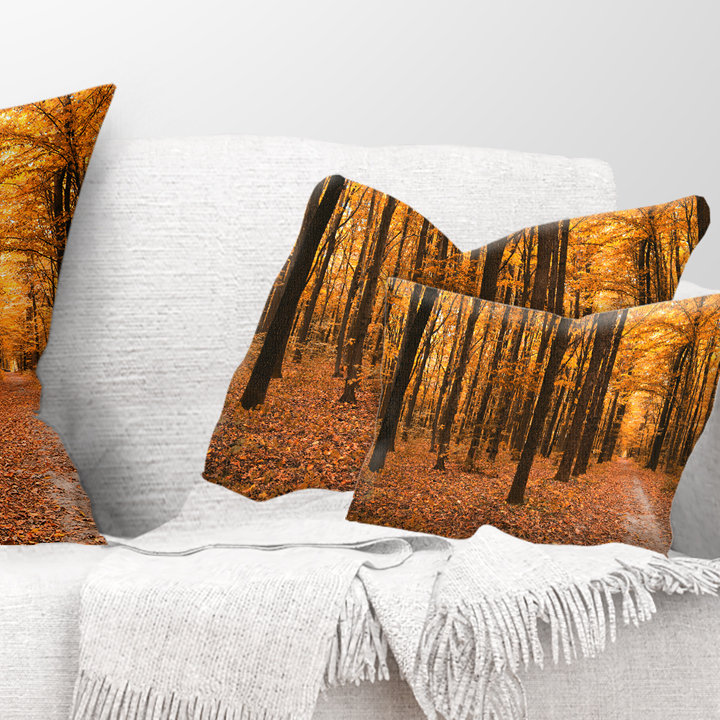 Coussin Yellow Trees and Fallen Leaves - imprimé forêt, 12 po x 20 po, Rectangle